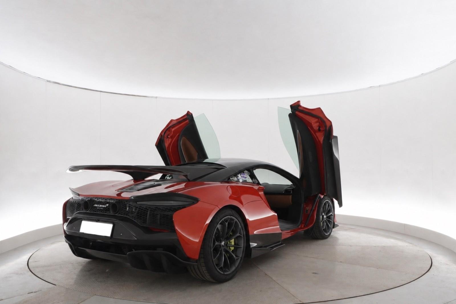 McLaren Artura Novitec Carbon 700Hp