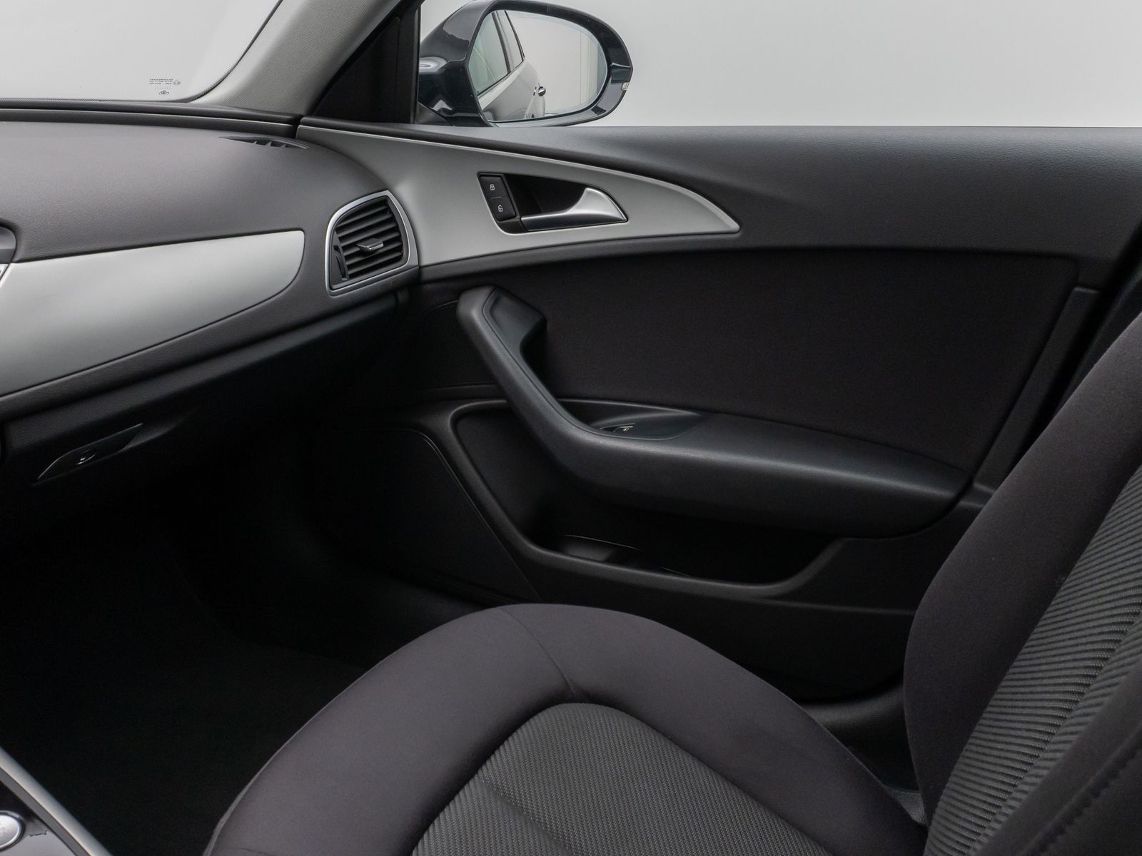 Fahrzeugabbildung Audi A6 Avant 3.0 TDI Kamera Panorama AHK Navi Sitzhz