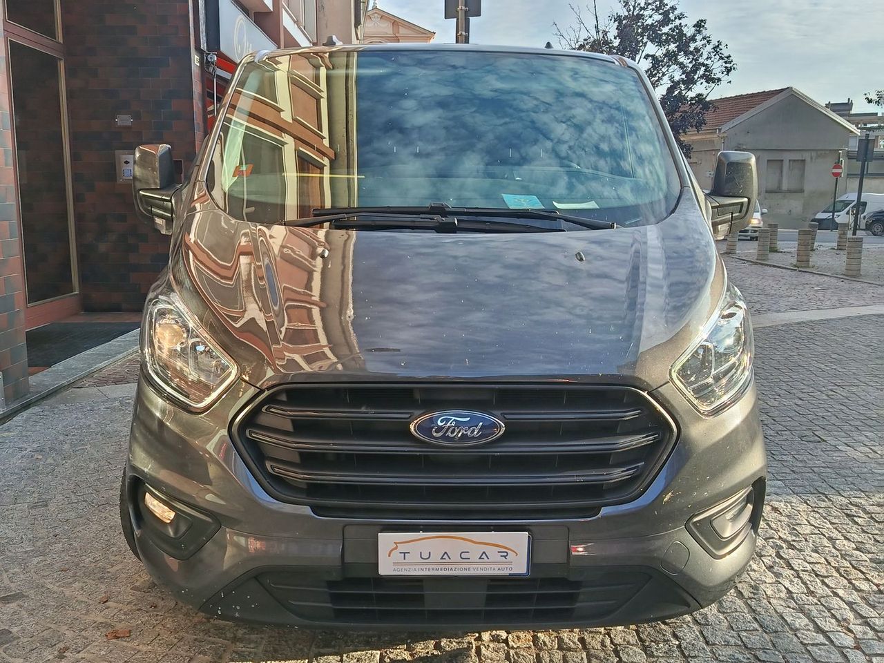 Ford Transit Custom 2.0 EcoBlue Titanium #50897 imagem 2