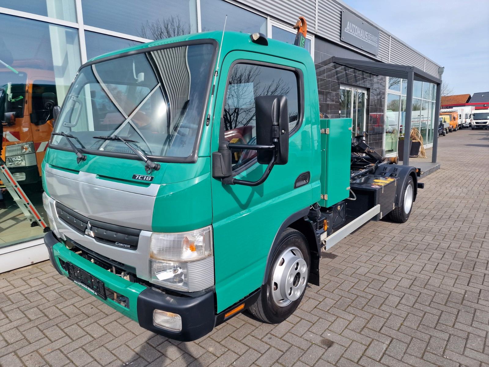 FUSO 7C18 Abrollkipper / Werkzeug/ 2X AHK/Klima/Euro6