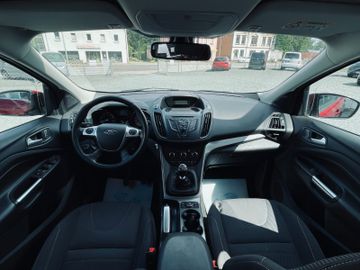 Ford KUGA* AHK*SCHECKHEFT*BEHEIZ.FRONT* SOMMERWINTER