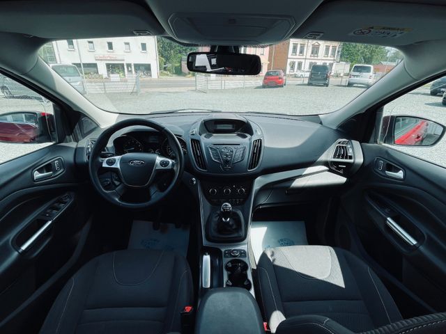 Ford KUGA* AHK*SCHECKHEFT*BEHEIZ.FRONT* SOMMERWINTER