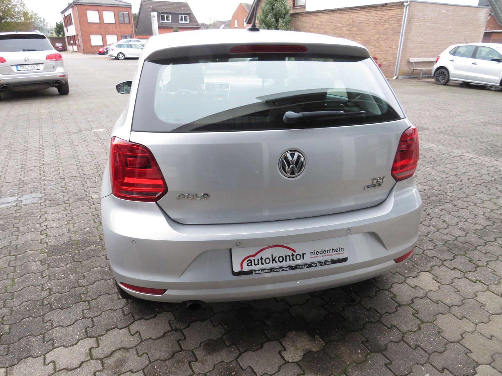 Fahrzeugabbildung Volkswagen Polo  Comfortline DSG SITZH. NAVI PDC GRA 4-T.