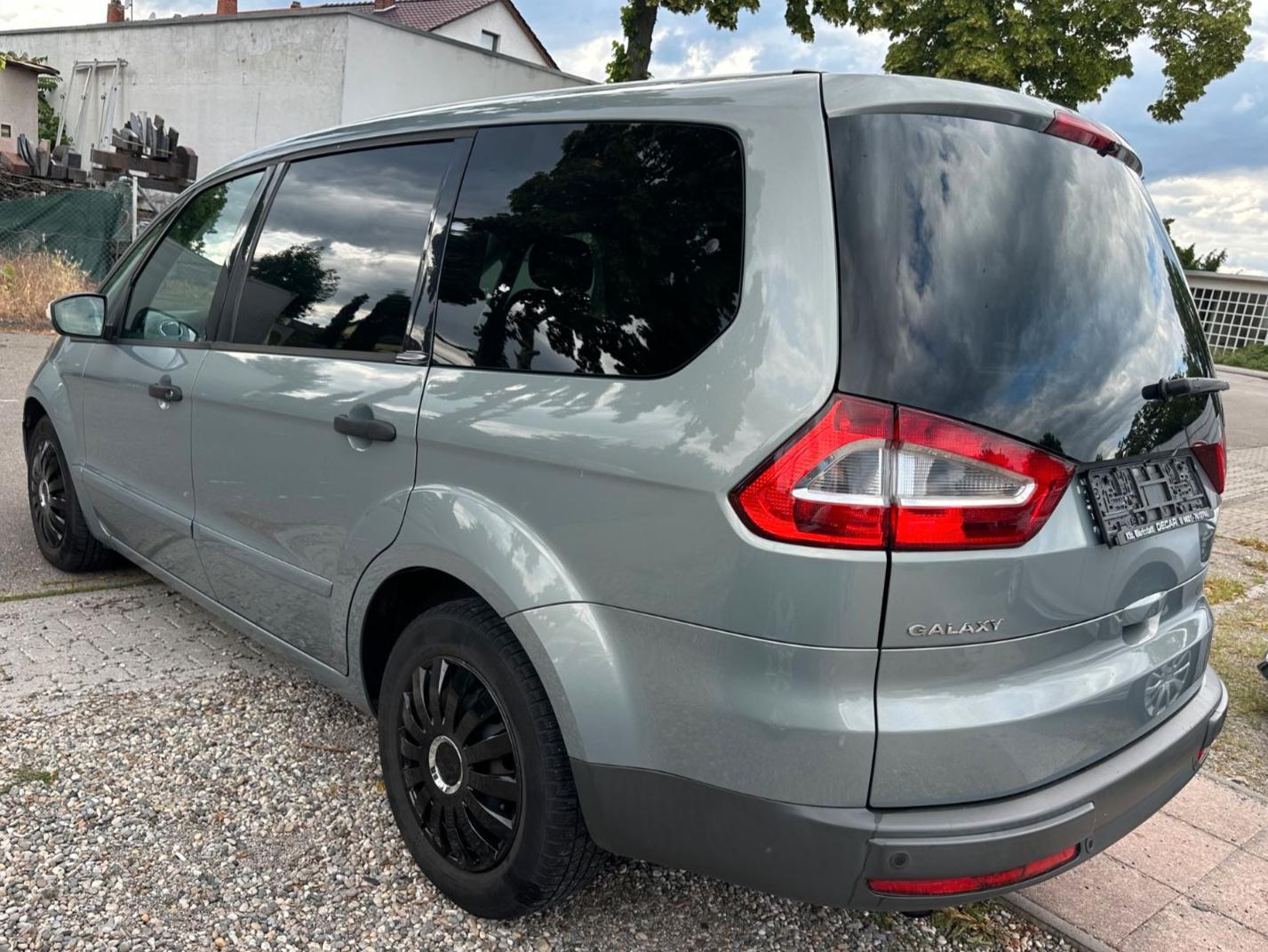 Ford Galaxy 2009 — engine 1.999 cm³, 145 HP (107kW)