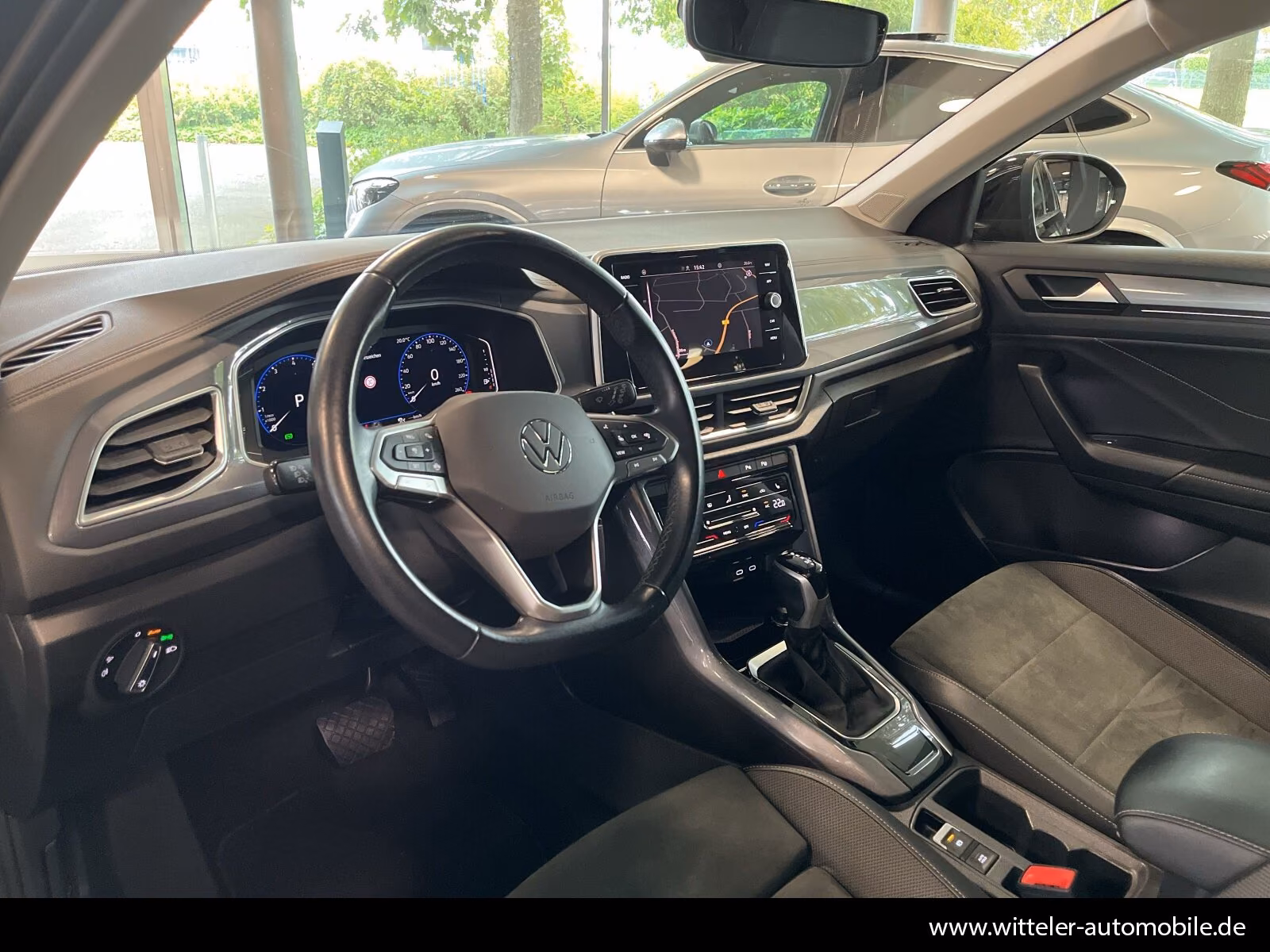 Volkswagen T-Roc 1.5 TSI Style LED/EPH/PANO/NAVI/Sitzheiz., миниатюра 9