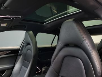 Porsche Panamera - 8