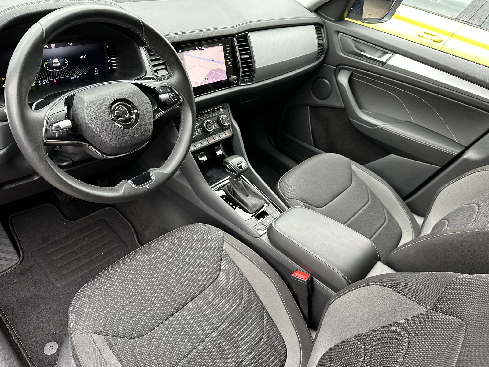 Fahrzeugabbildung SKODA Kodiaq 2.0 TDI DSG Ambition NAV+LED+ACC+AHK+KAM