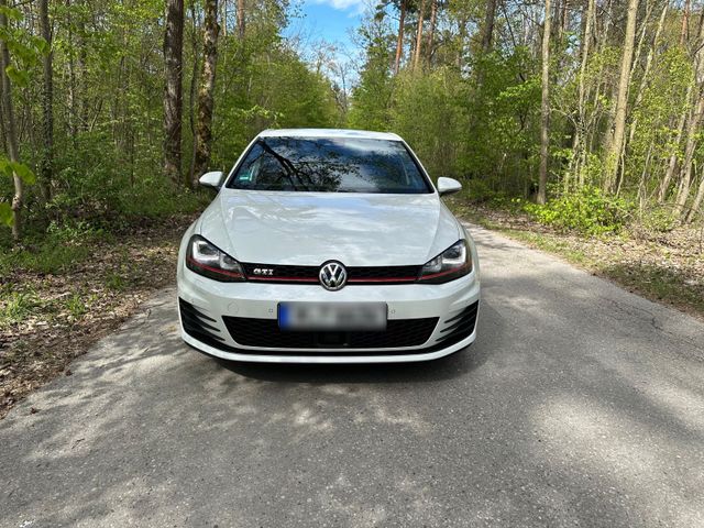 Volkswagen VW GOLF GTI 2016