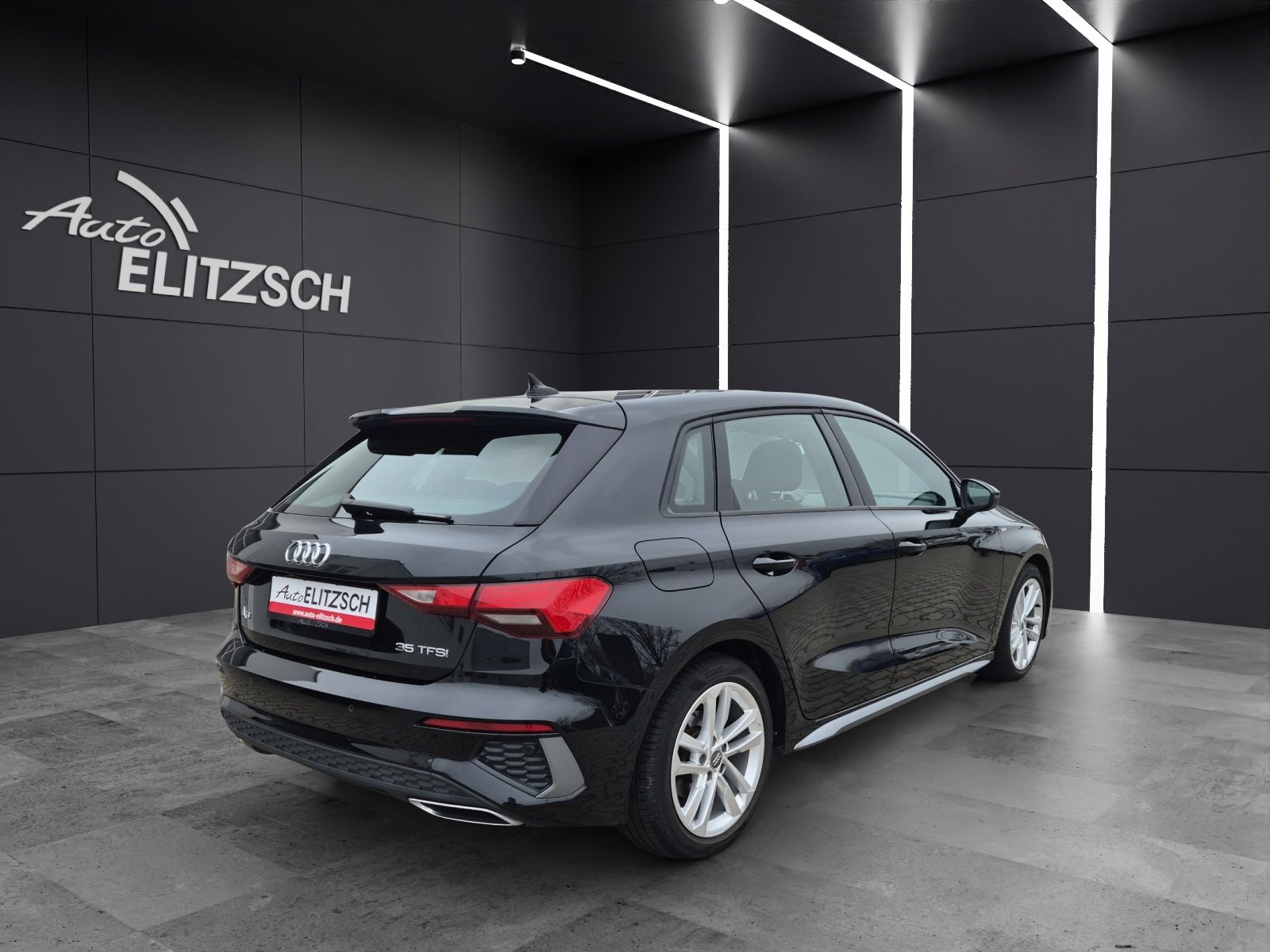 Fahrzeugabbildung Audi A3 Sportback 35 TFSI S line S-tronic LED ACC AVC