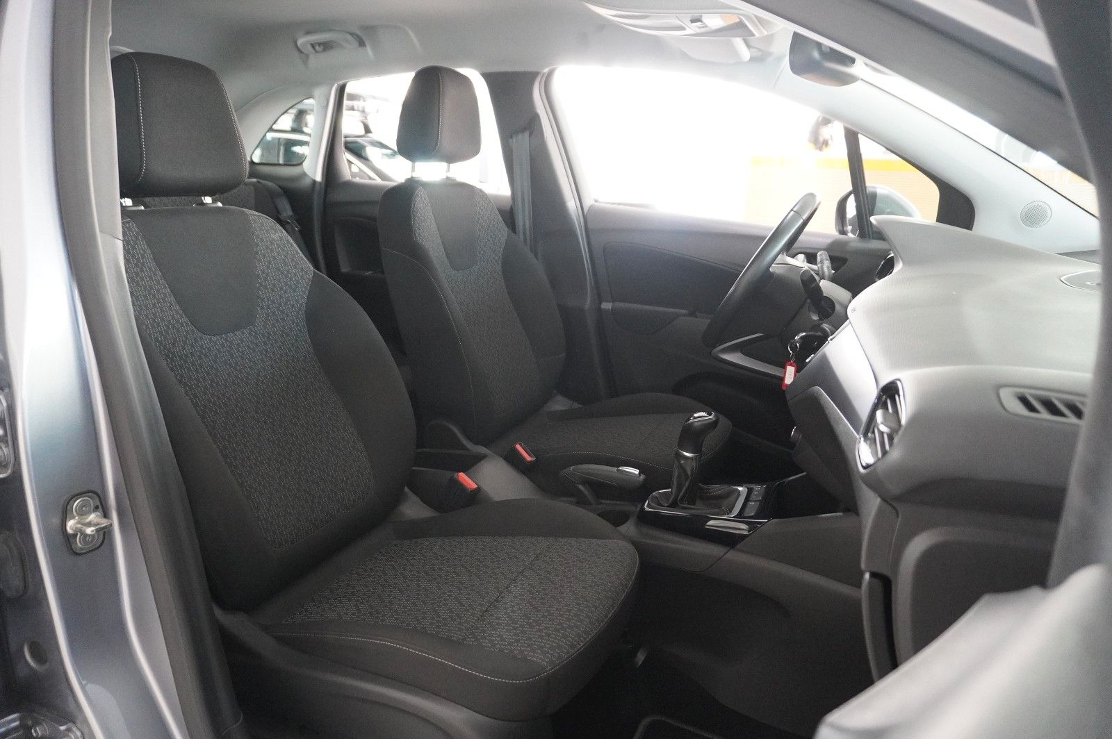 Fahrzeugabbildung Opel Crossland (X) 1.2 EDITION NAVI/LED/TEMP./DAB+