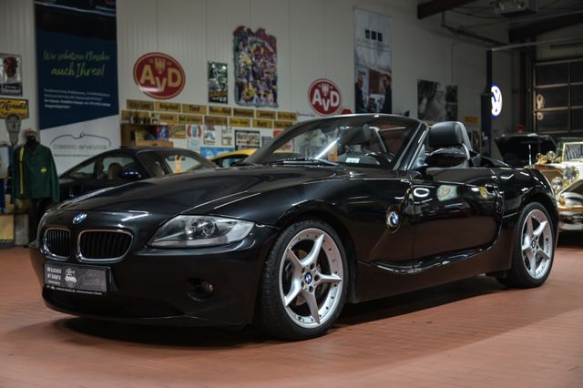 BMW Z4 Roadster 2.5i *LEDER*NAVI*PDC*SHZ*GARANTIE*