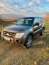 Mitsubishi Pajero 3.2 DI-D V80 - Mitsubishi Pajero: 2.8