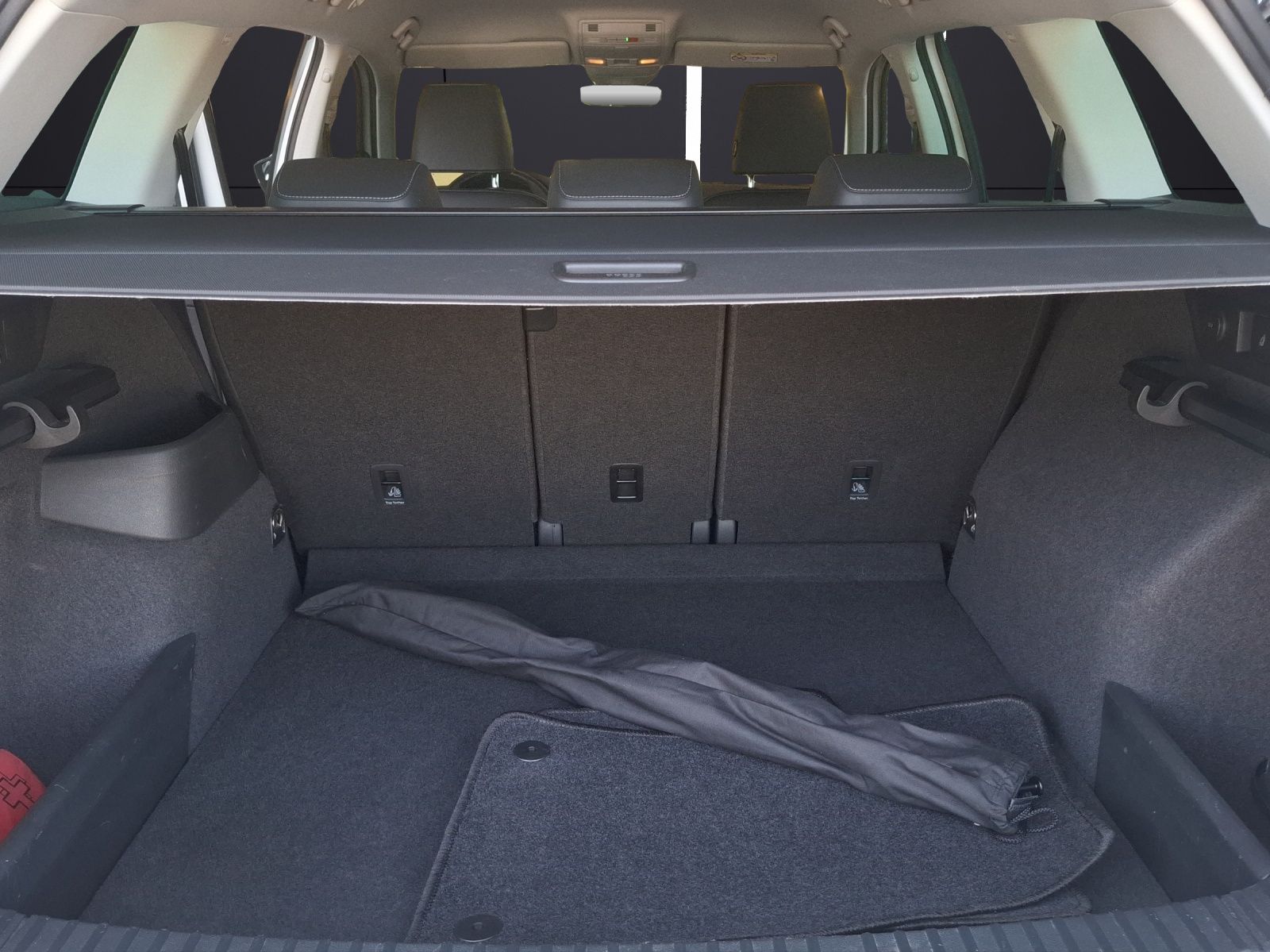 Fahrzeugabbildung SKODA Kodiaq TSI Style DSG 4x4 Matrix Navi AID ACC RFK