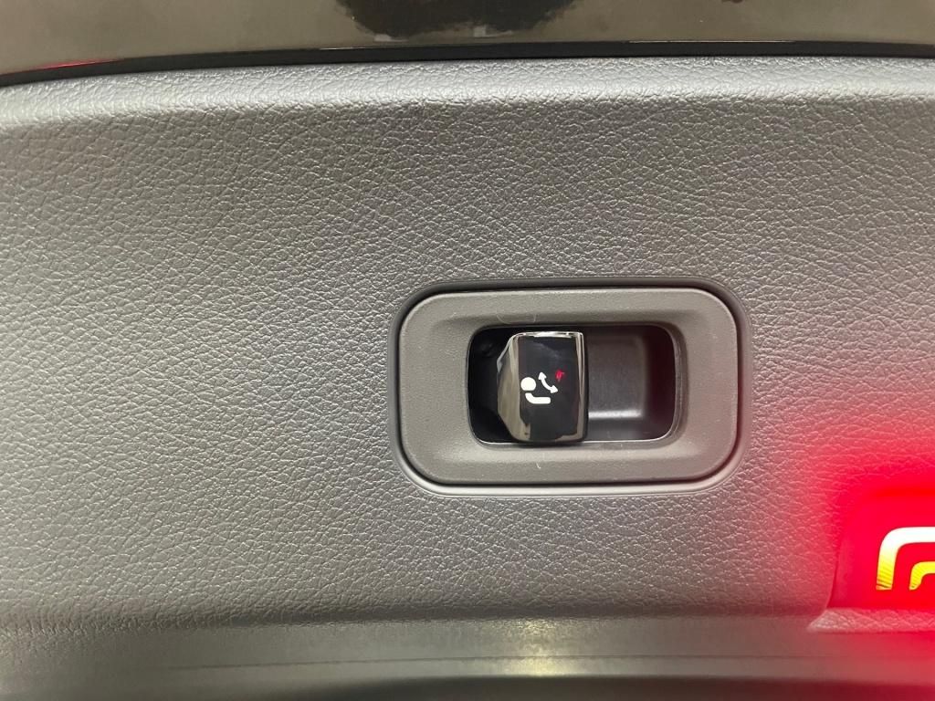 Fahrzeugabbildung Mercedes-Benz GLC 200 4M Coupé +AMG+AHK+ASSISTENZ+PANO+DIGITAL