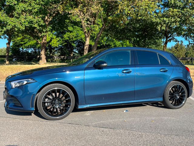MERCEDES-BENZ A 250 e DCT -