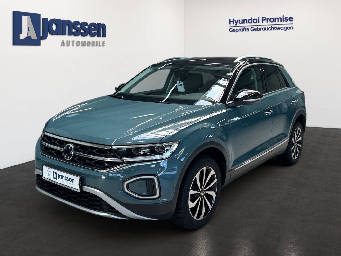 Fahrzeugabbildung Volkswagen T-Roc 1.5 TSI | CarPlay | Dachrehling | LED |