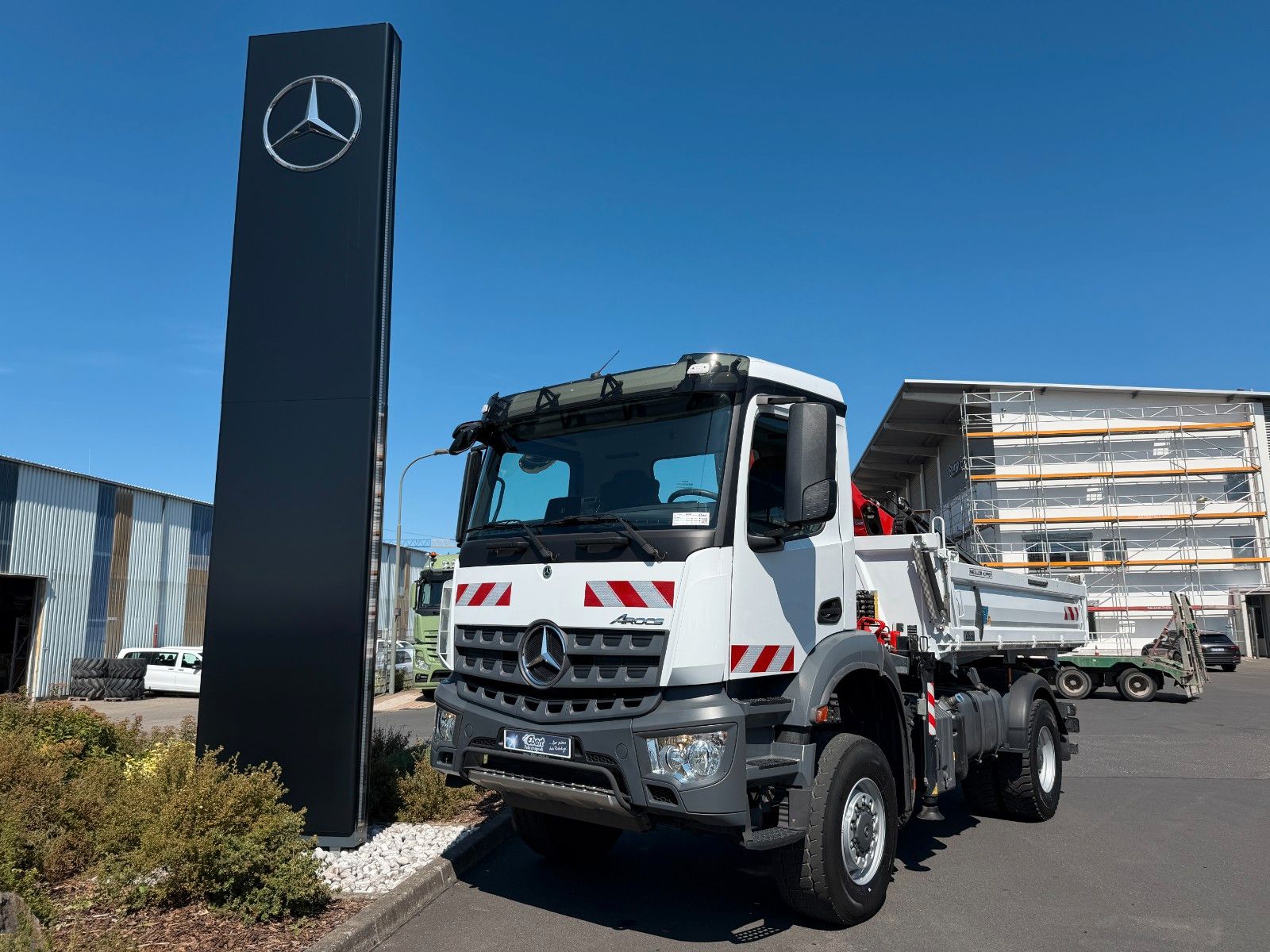Fahrzeugabbildung Mercedes-Benz Arocs 1832 AK 4x4 Fassi F120B.1.23 E Funk 2xAHK