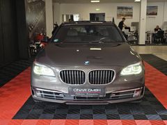 Fahrzeugabbildung BMW 740d xDrive (ACC/HUD/SOFT/CAM/LOGIC7/LED/SZ-LÜFT