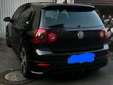 Volkswagen Golf5 GTI V R32 Umbau - Volkswagen aus 2008: R32