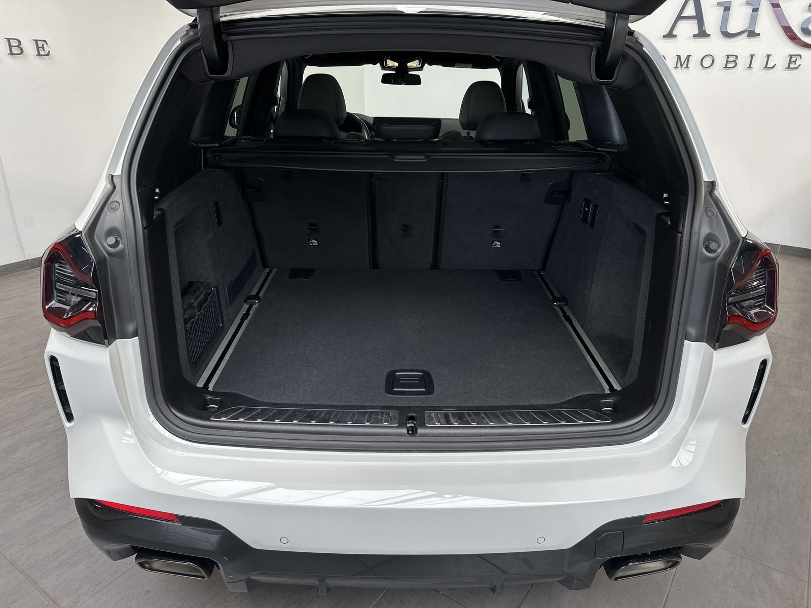 Fahrzeugabbildung BMW X3 xDrive20d M-Sport NAV+LASER+PANO+HUD+KAM+19ZO