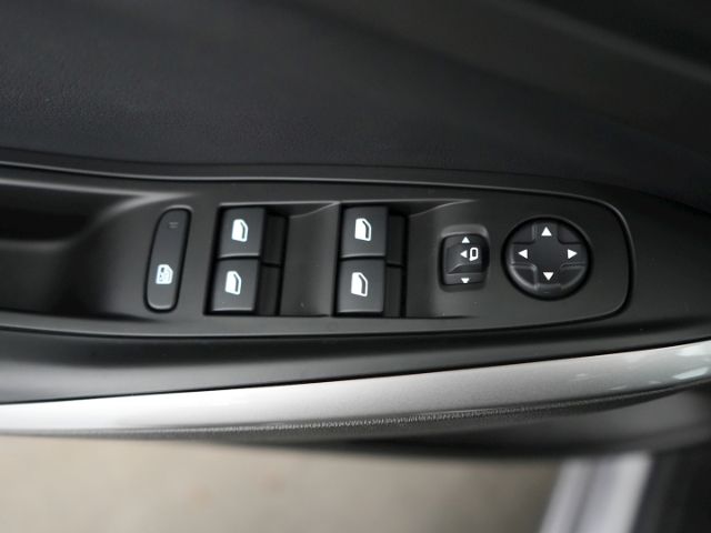 Grandland GSe PHEV 4X4 AT+AHK+NAVI+RÜCKFAHRKAMER