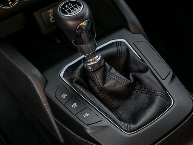 Ford Focus Turnier 1.0 Titanium Kamera Navi LED