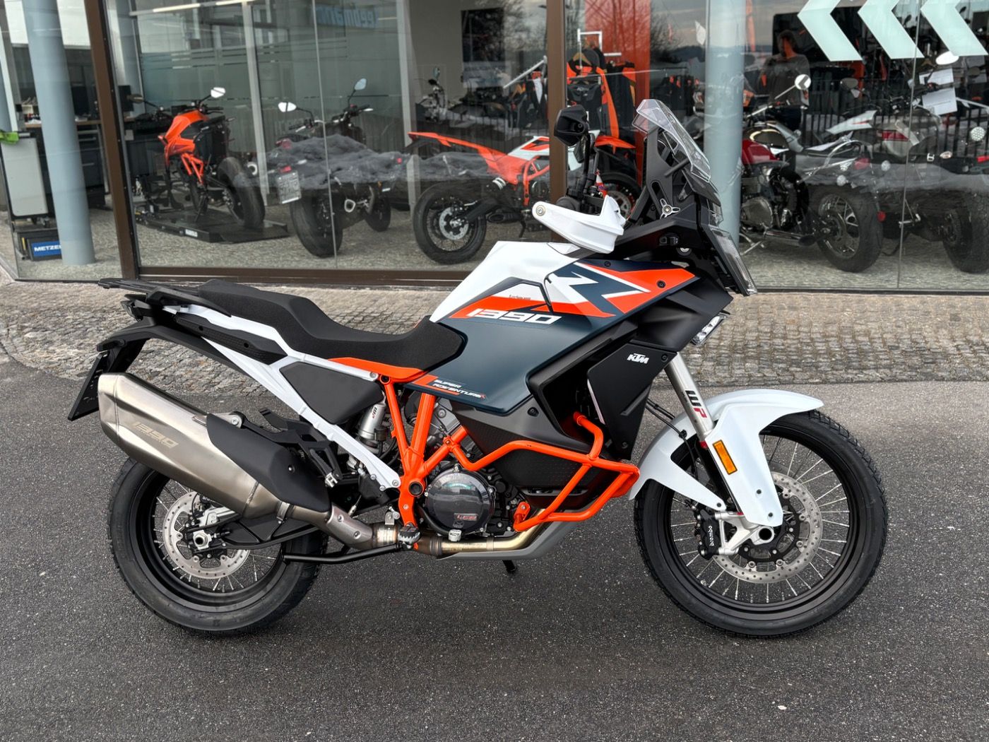 Fahrzeugabbildung KTM 1390 Super Adventure R 4 Jahre Garantie