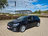 Opel Astra J 1.7 CDTi Sports Tourer 150 Jahre Opel - Opel Astra: 150 Cdti