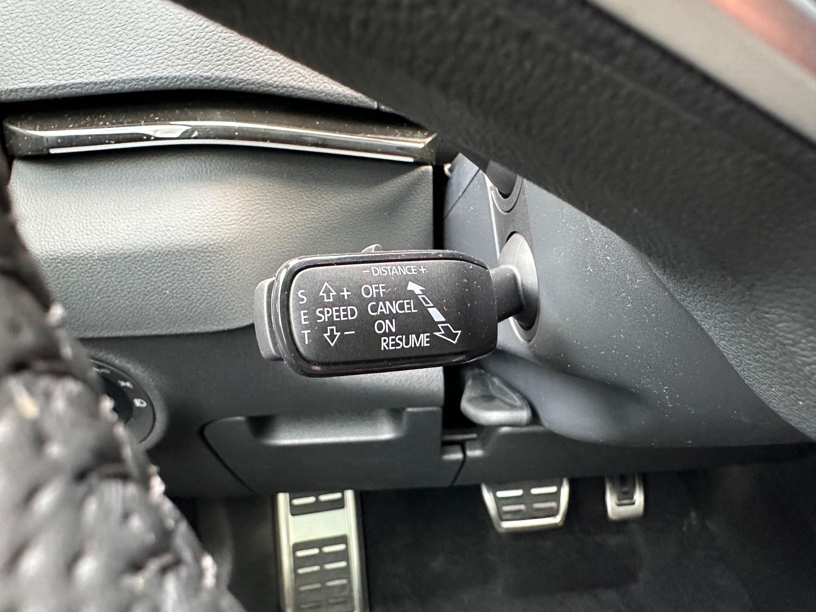 Fahrzeugabbildung SKODA Karoq Sportline 1.5 TSI DSG Matrix/AHK/Navi/ACC