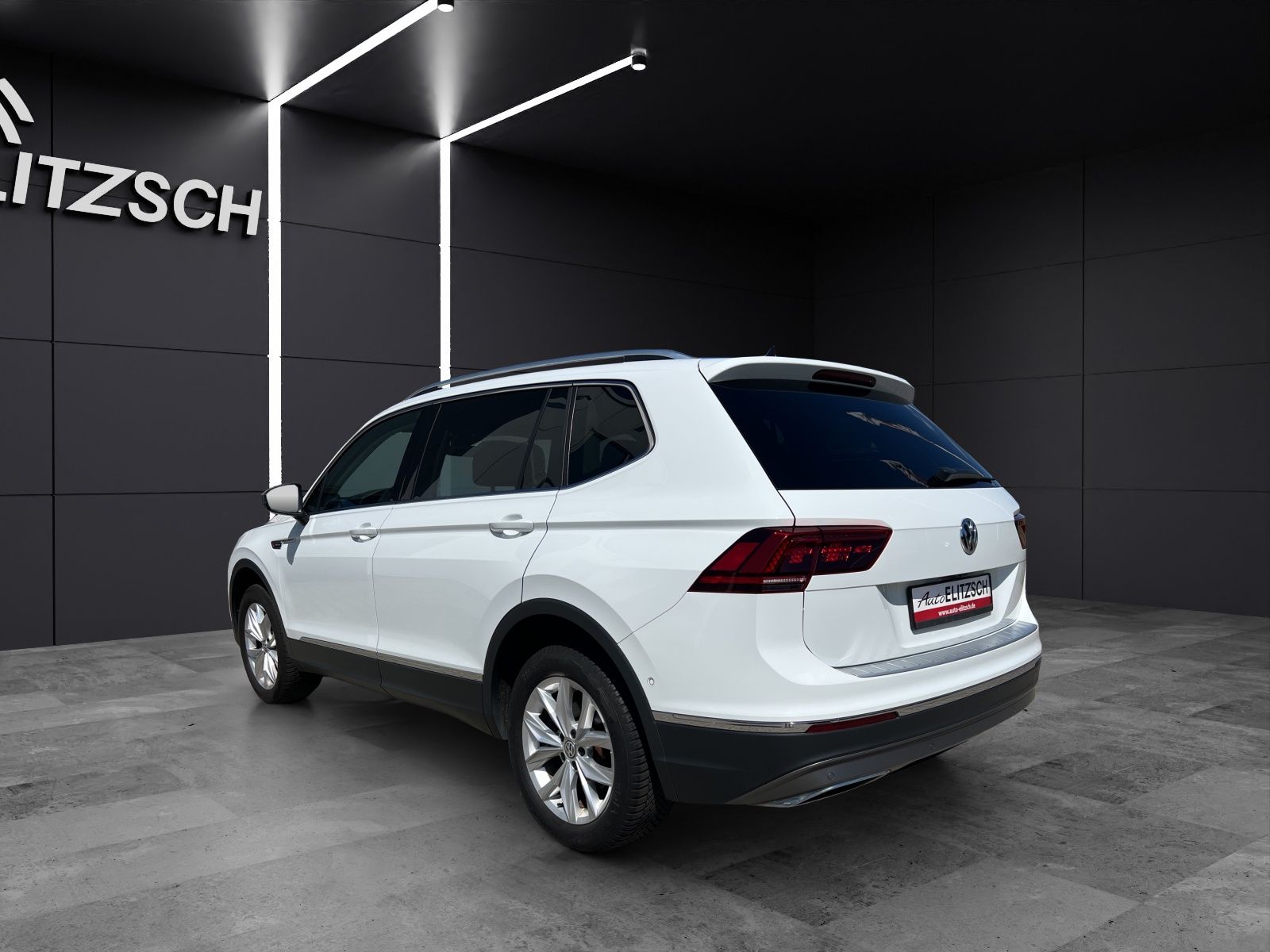 Fahrzeugabbildung Volkswagen Tiguan Allspace TDI Highline 4M DSG LED  ACC DCC