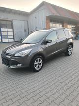 Ford Kuga 1.Hand Rentnerfahrzeug Scheckheft - Ford Kuga: Limousine