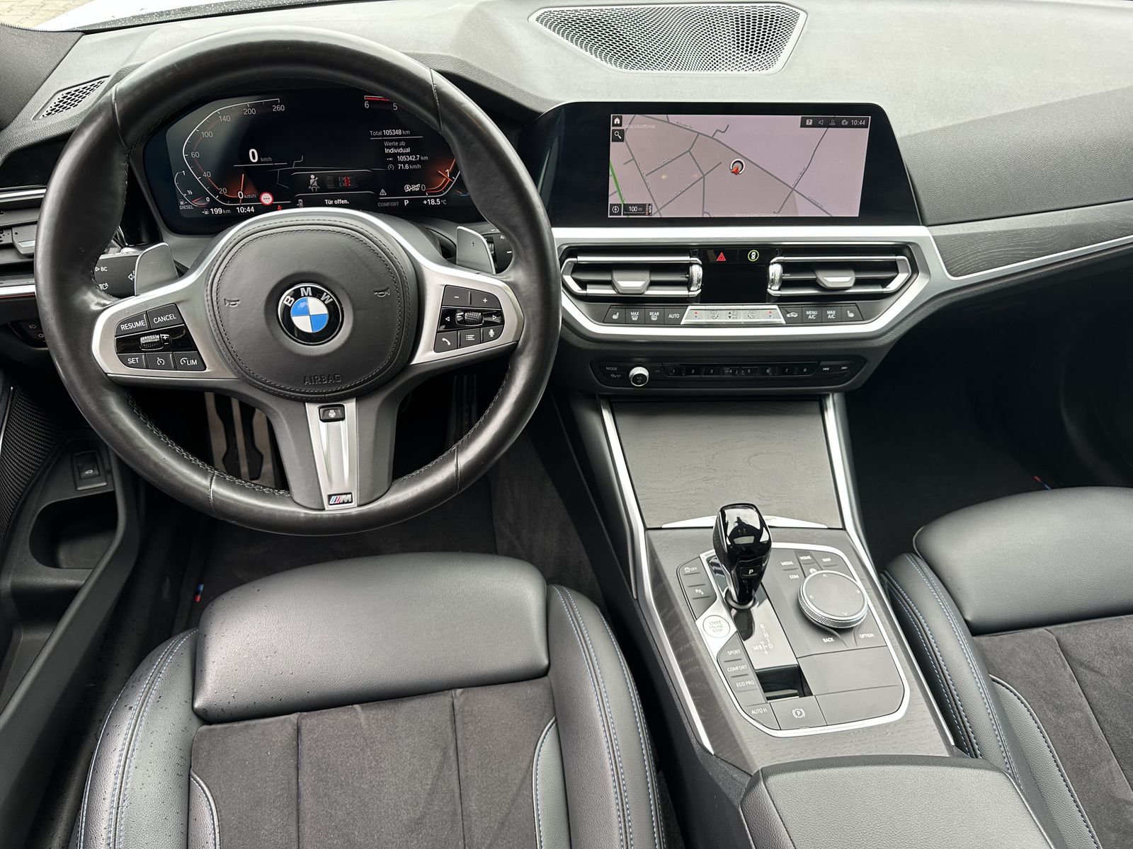 Fahrzeugabbildung BMW 320d Touring M-Sport NAV+LED+PANO+19ZO+LIVECOCKP
