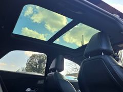 Fahrzeugabbildung DS Automobiles DS 7 Crossback E-Tense 225 Performance Line