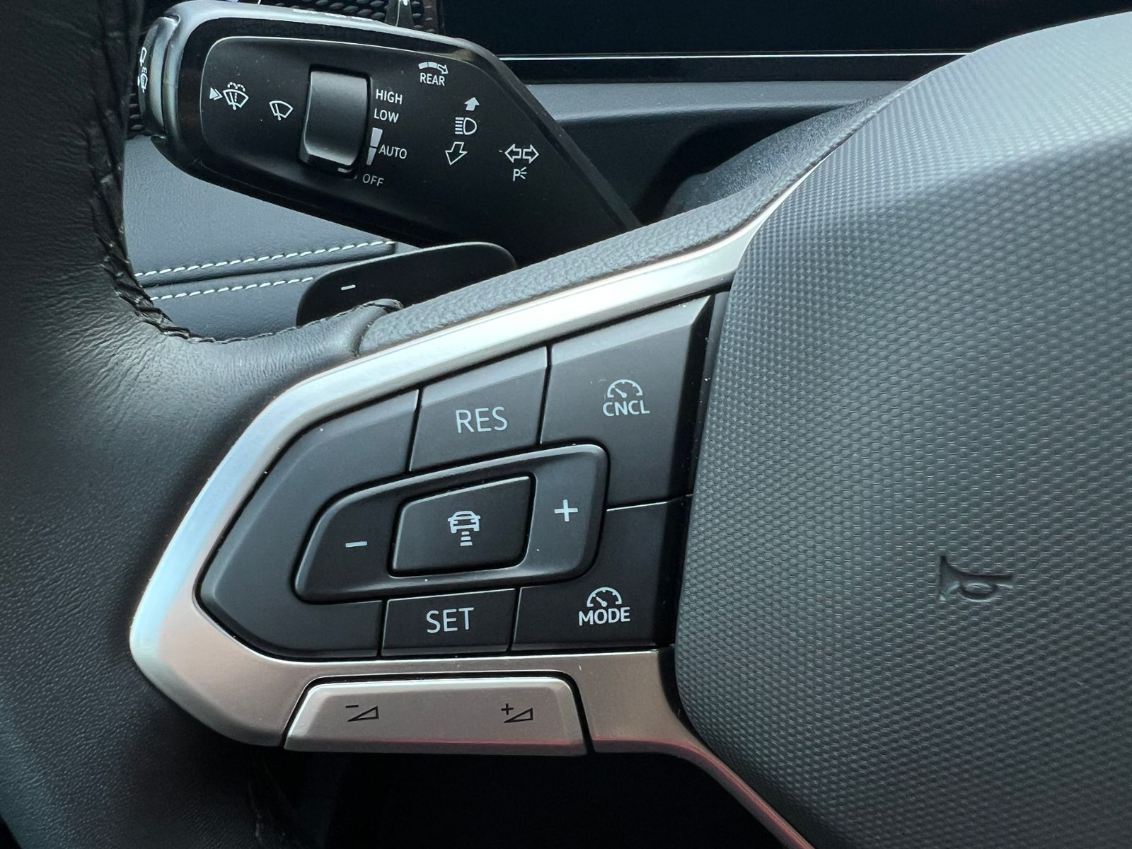 Fahrzeugabbildung Volkswagen Tiguan GOAL 1.5 eTSI DSG *Garantie, AHK, ACC, LE