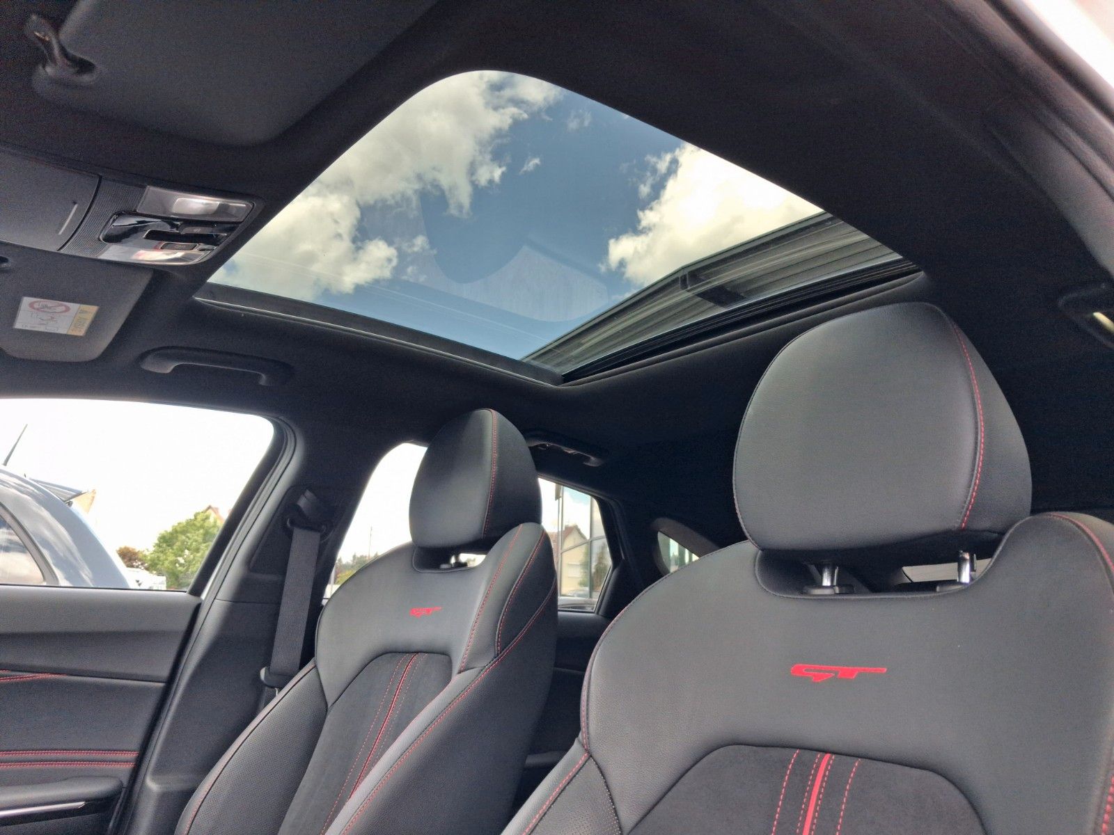Fahrzeugabbildung Kia pro cee'd / ProCeed GT Alcantara NAVI JBL elektr