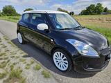 Suzuki Swift Swift-Black & White Edition - Suzuki Swift: Black White