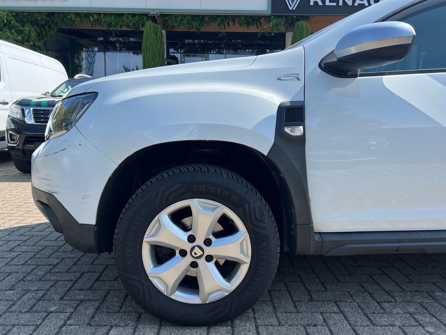 Fahrzeugabbildung Dacia Duster II Comfort Autogas Navi Soundsystem Klima