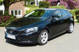 Volvo V40 T2 Kinetic You!AHK*Bi-Xenon*Sitzhzg*Tempomat - Volvo V40 Gebrauchtwagen in Hamburg