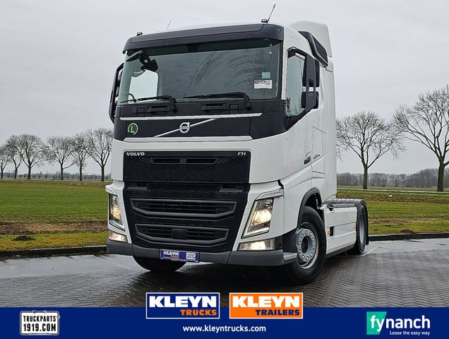 Volvo FH 460 LOW ROOF SKIRTS