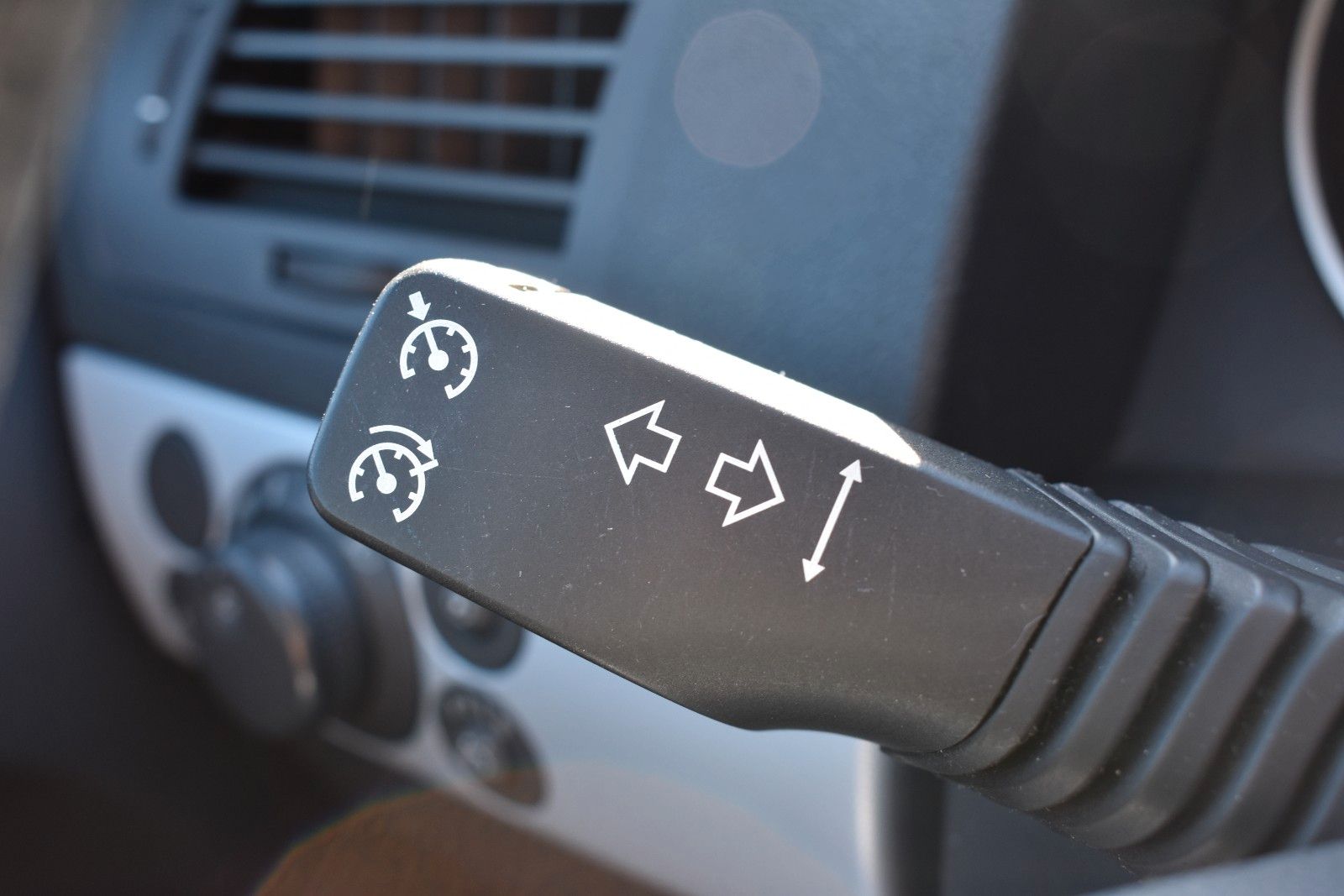 Fahrzeugabbildung Opel Astra H Caravan Edition TEMPOMAT/KLIMA/PDC