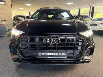 Audi Q8 - 10