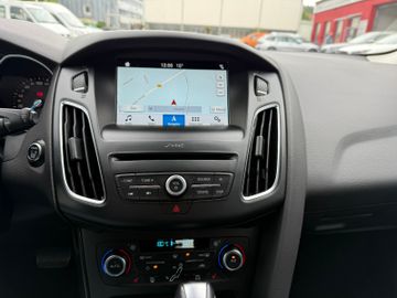 Ford Focus Turnier Titan.+Autom.+Xen+AHK++Navi+SHZ+Ka