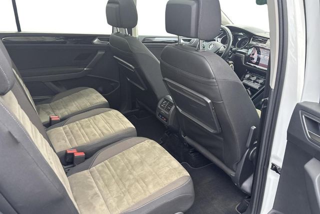 Foto Nummer 17: VW Touran