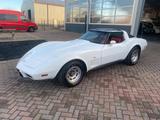 Corvette C3 sehr schöne C3 wenig Meilen und 2 Vorbesitzer - Oldtimer: Schöne