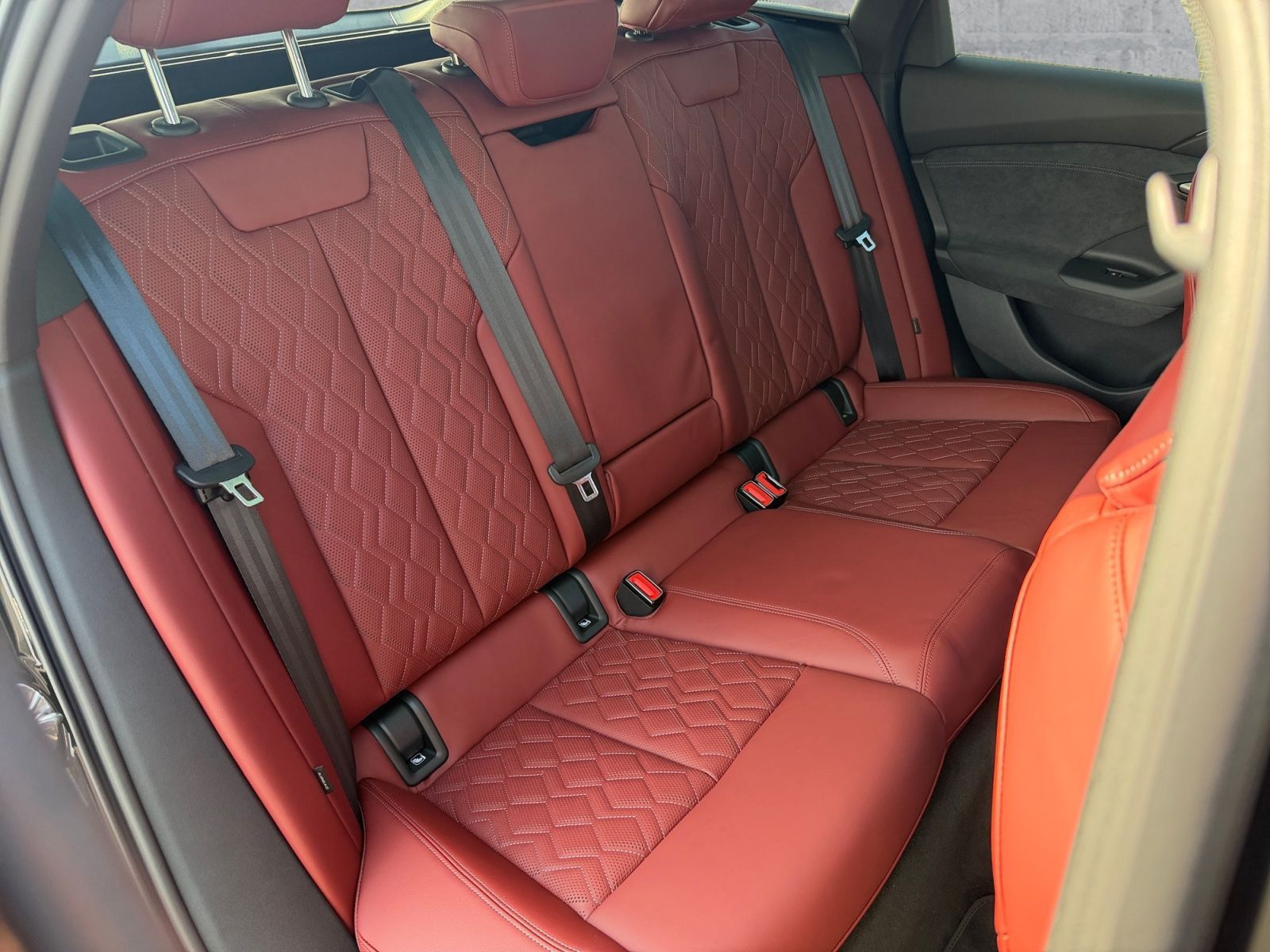 Audi S6 e-tron - Bild 14