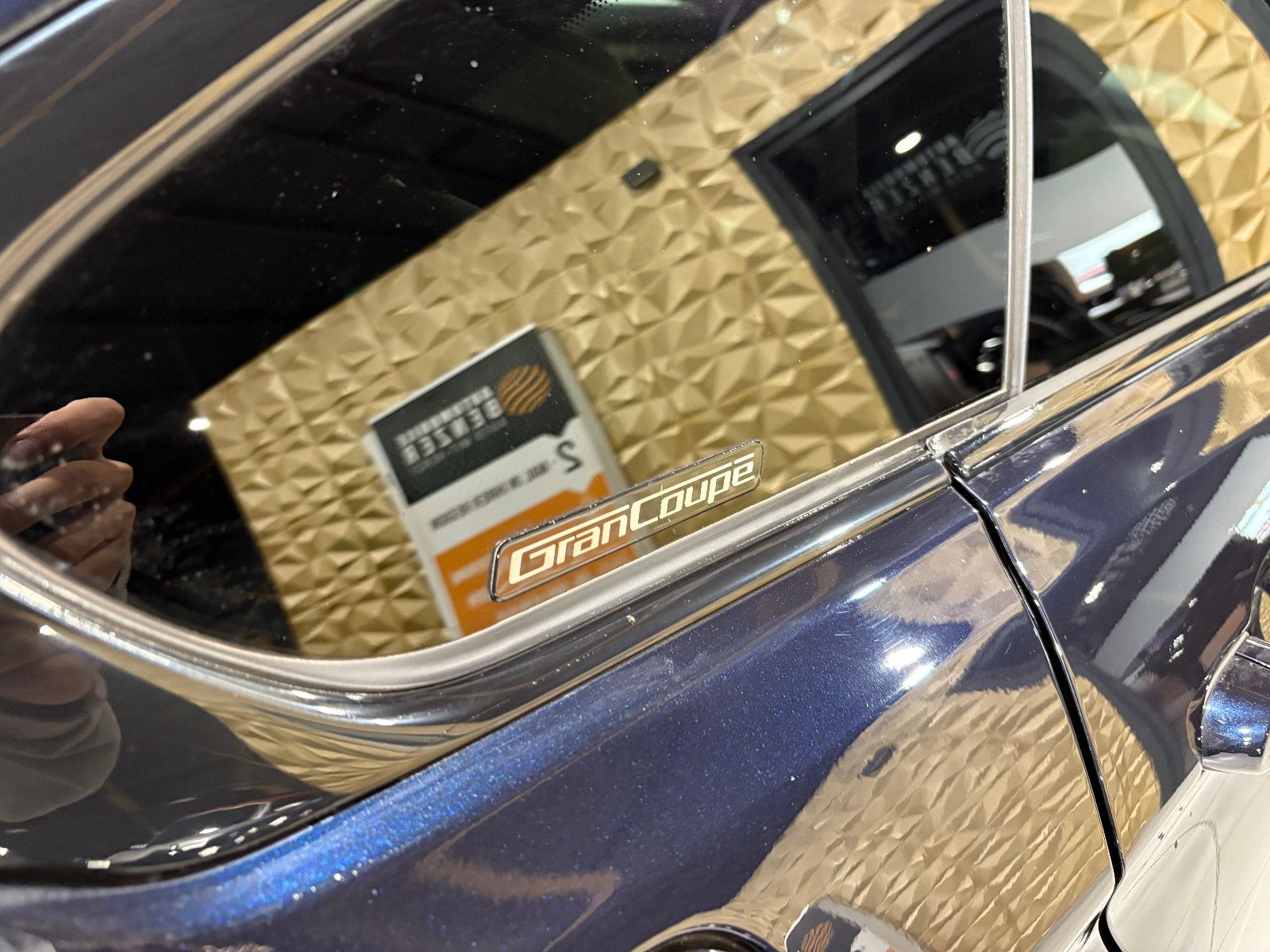 Fahrzeugabbildung BMW 420 i Gran Coupe xDrive M-Paket/HEAD-UP/MEMORY/