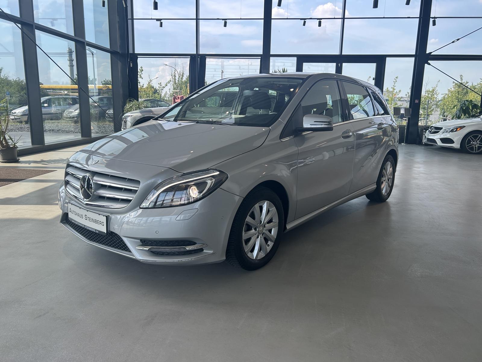 Mercedes-Benz B 180 AUTOMATIK+NAVI+KAMERA+SHZ+TEMPOMAT+PDC B 1