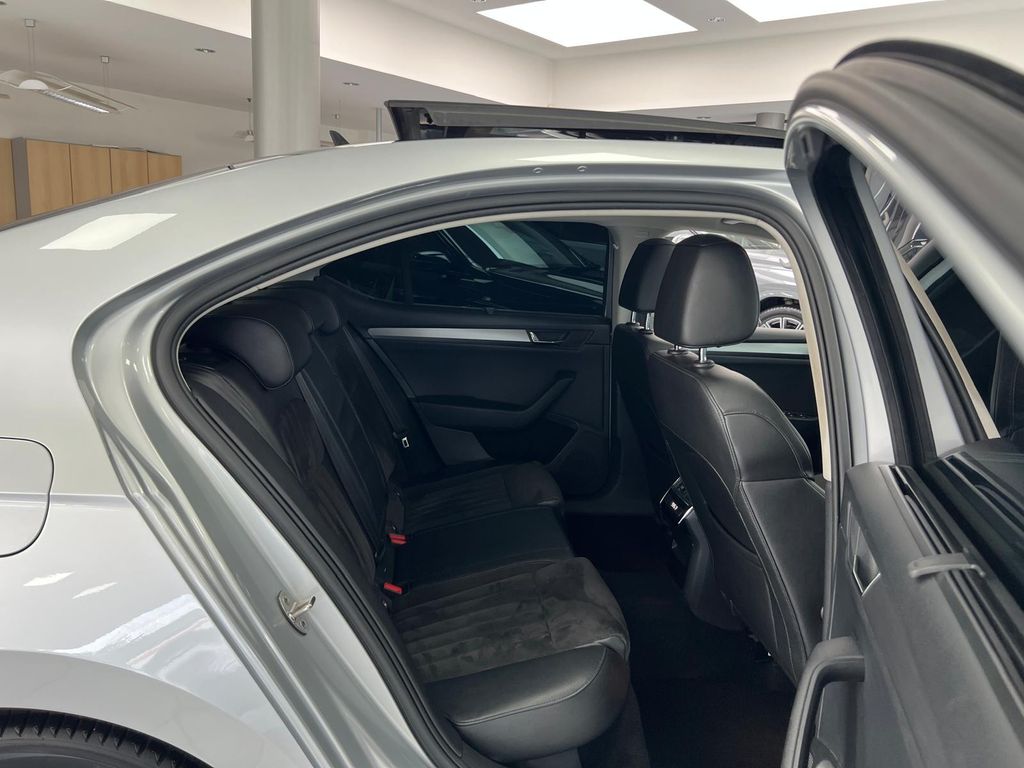 Skoda Superb 2.0 TDI Style Pano*Memory*KAM*NAV*CarPlay