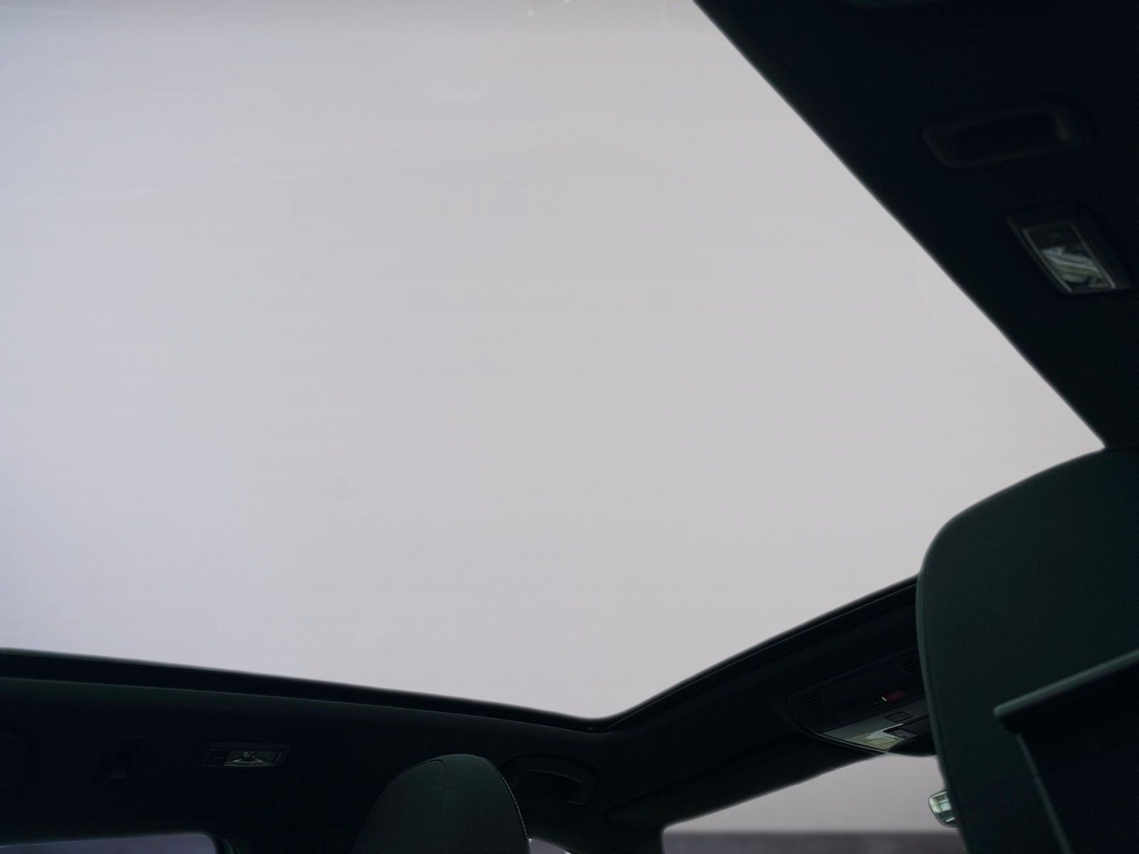 Fahrzeugabbildung SKODA Kamiq Selection 1.0 TSI *ACC*PANO*KAMERA*AMUNDSE