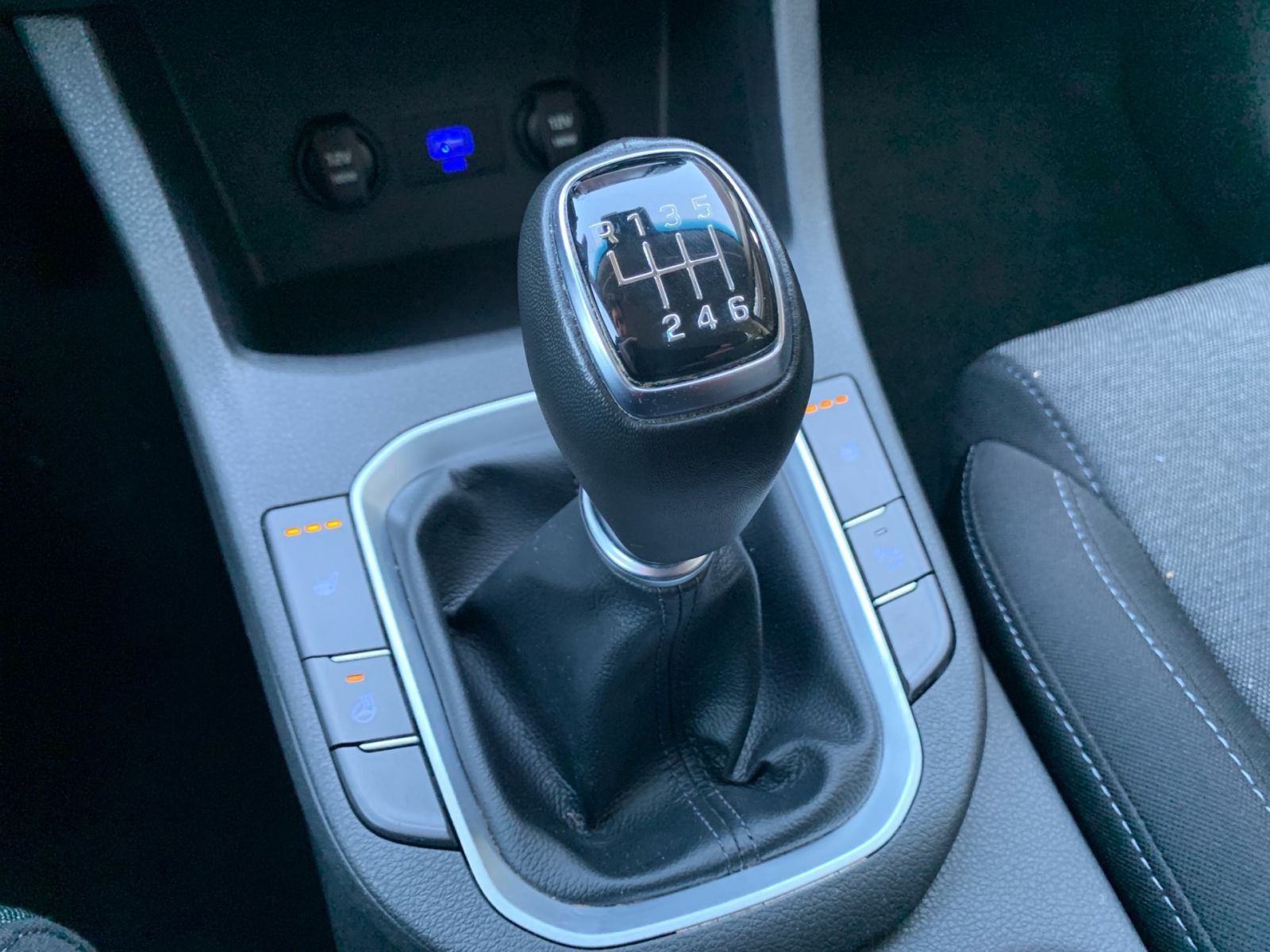 Fahrzeugabbildung Hyundai i30 1.0 T-GDI Edition 30 1Hd Kamera Sitzheizung